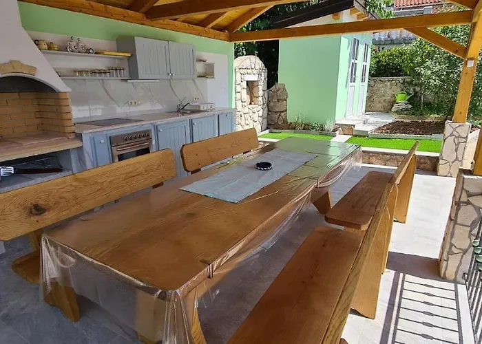 Villa Point *