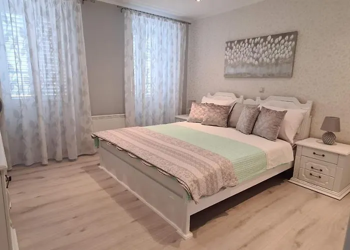 Villa Point