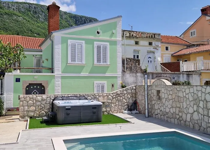 Point Villa Grižane